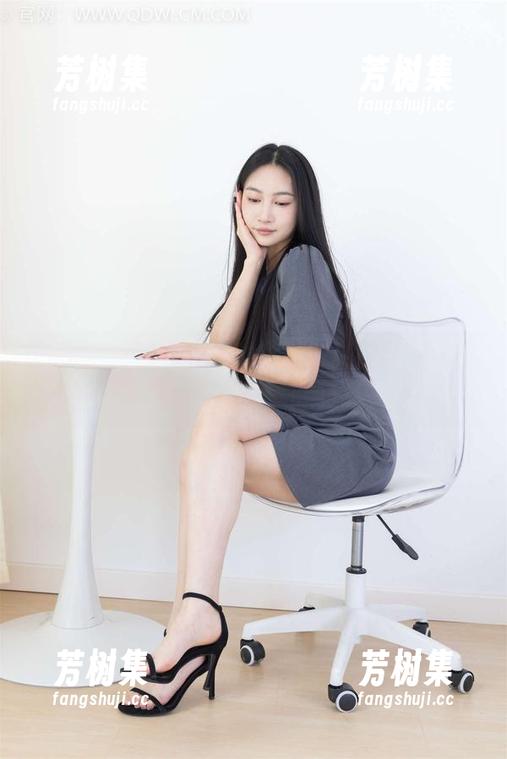 物恋传媒 - 婷婷的皮衣私房实录，原图里藏了多少不为人知的气场？