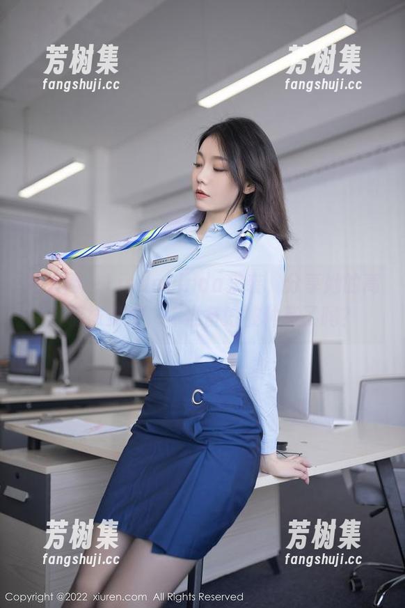秀人网 - LindaLinda来袭，分享她的高清棉袜穿搭，你准备好被种草了吗？