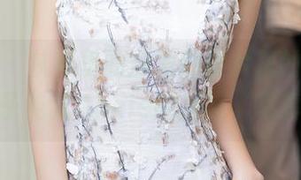 秀人网 – 从家里的沙发到照片里的他，她就是子纯儿Annie的居家“写真”。