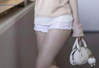 秀人网 – 时间静止，只有小蛮妖_honey的女神美图保持更新，这感觉…