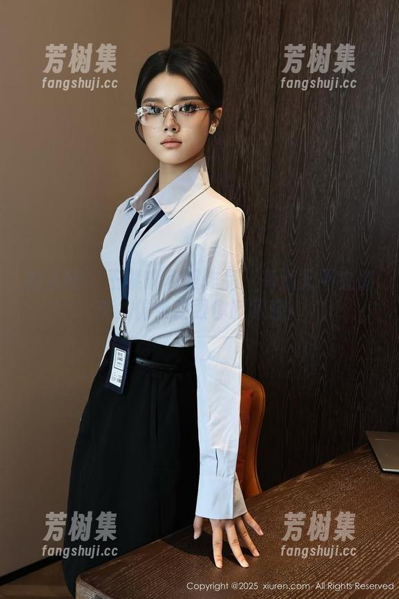 秀人网 - 王紫琳和服作品：高清又不失俏皮，仿佛在跟你眨眼哦！