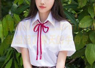 秀人网 – 圆润精致，蕊蕊ruirui的写真让我想起了那天的牛角包
