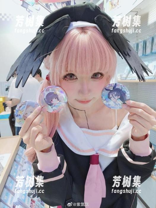海贼王？不，一本正经的娜美写真，紫氯氯的高清大作！
