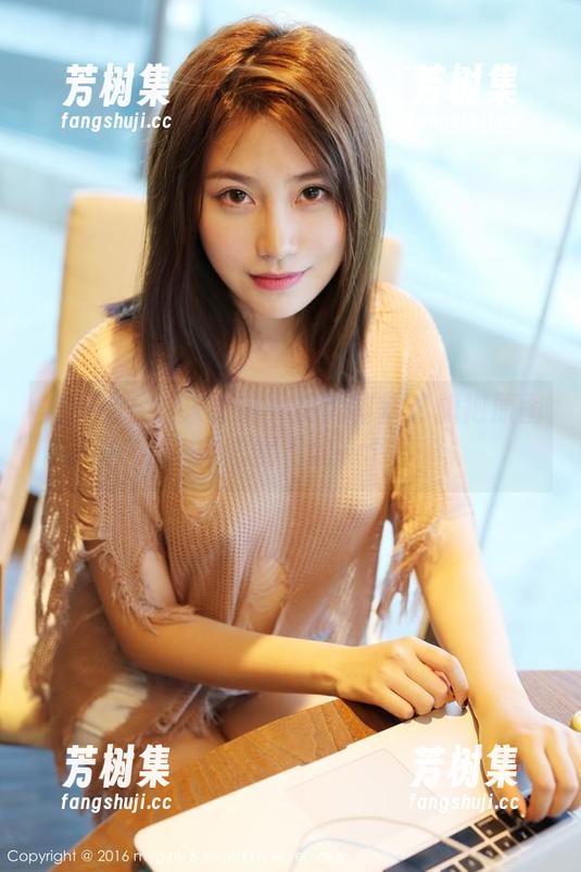 美媛馆 - 让人眼前一亮的崔乖艺旗袍原图，自恋就下载一个！