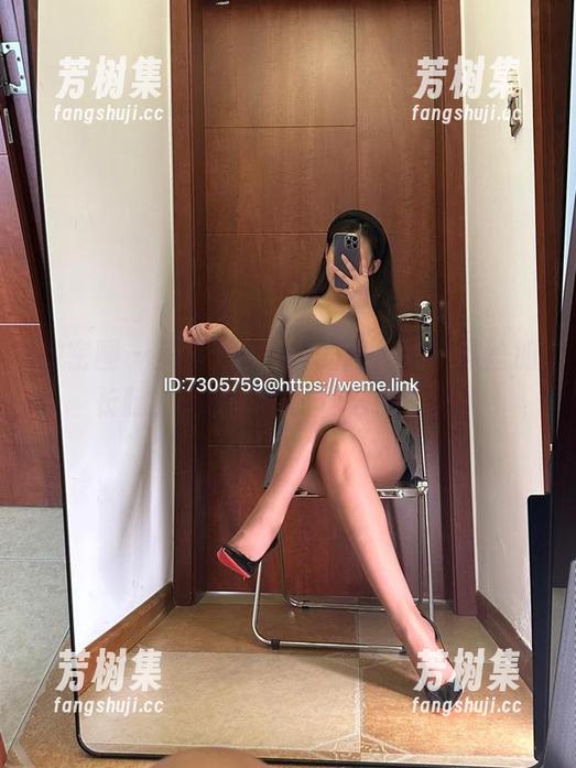 微密圈 - 美邵女Baby的这作品，黑丝加长腿，没圣光但比什么都真实。