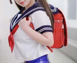 全套作品里，胡桃喵的魅魔形象，以一种莫名的迷离冲击视线。