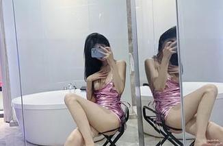 微密圈 – 看葛征如何驾驭这件火红的皮衣，全集火力全开，真让人捧心。