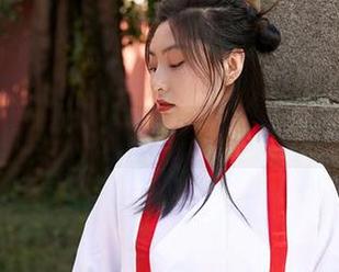 蜜桃社 – 知道铃木真正的肉丝？分享她的作品，让你目不转睛！