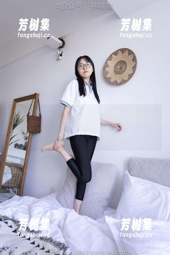 袜啵啵 - 观看小沫的高跟鞋图包，真希望我能像她一样走路优雅，结果我只学会了摔跤。