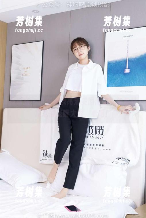 袜啵啵 - 小甜豆携高清美图而来，堆堆袜套惹得我瞪大眼，看呐！