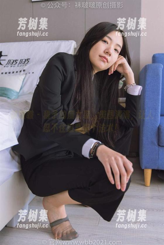袜啵啵 - 稚予的魔女装，美图满满，让人忍不住想要施个法术！