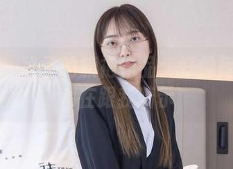 袜啵啵 – 稚予的旗袍作品：好像每个动作都在跟我暗示