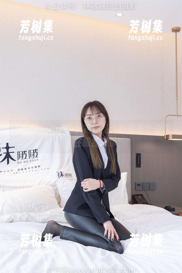 袜啵啵-稚予 袜啵啵 - 稚予的旗袍作品:好像每个动作都在跟我暗示