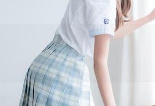 “西瓜少女”的在线写真，白皙到像在阳光下融化的奶油！