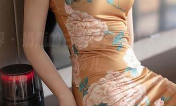 语画界 – 奶瓶的白色套图，让人不知该看哪儿