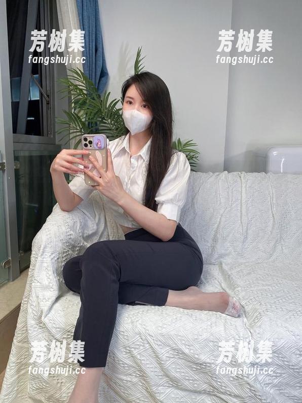 微密圈 - 软妹小九九的原图合集，近距离的jiojio，心想：这幅图真的是太细腻，让人有点不知所措。