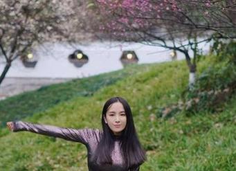微密圈 – 辣妈女神，双人的乐趣在无圣光作品中跃然纸上！