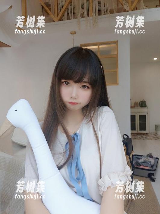 雪琪SAMA的女孩套图，资源好到仿佛能让我成为她的崇拜者，冲吧，追星女孩们！