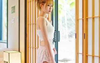 青豆客 – 徐妍馨Mandy穿毛衣拍照，免费作品然而我却心不在焉，想到的是……