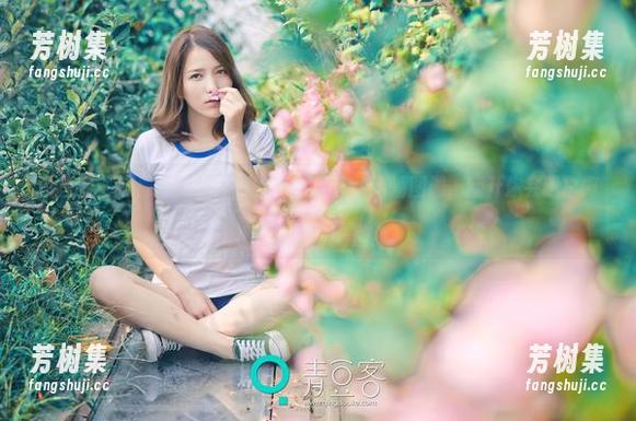 青豆客 - 制服不简单，黄歆苑chobits高清图册，翻开你会明白何为“学习”！