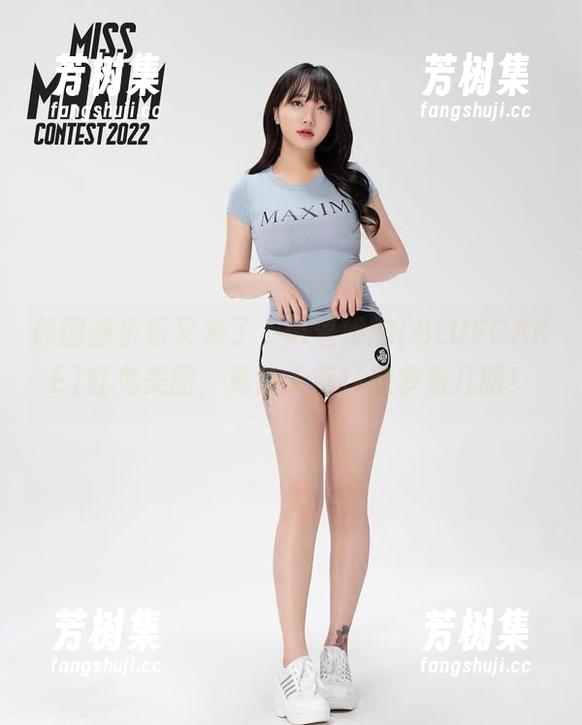 韩国孙乐乐又来了，带着她的[BLUECAKE]红鬼美图，真让人疯狂想多看几眼！